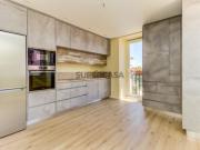 Apartamento T2 em Massamá renovado