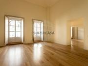 Apartamento T2 em Misericórdia