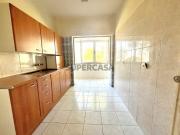 Apartamento T2 totalmente remodelado, Oeiras