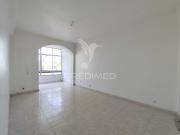 Apartamento T2 em Oeiras / Remodelado