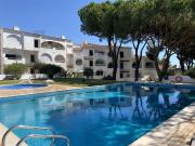 Apartamento T2 em Quarteira – Condomínio com Piscina e...