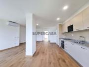 Apartamento T2 em São Sebastião