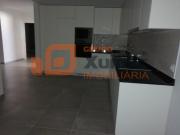 Apartamento T2 em Salir do Porto, para arrendamento! Com...