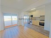 Apartamento T2 em Santiago Maior e São João Baptista
