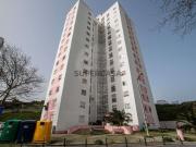 Apartamento T2 em Santo António dos Cavaleiros e Frielas