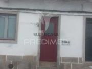 Apartamento T2 em Sé e São Lourenço