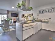 Apartamento T2 em Vale Parra com Piscina e Garagem e...
