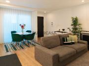 Apartamento T2 equipado e mobilado com pátio e...