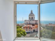 Apartamento T2 frente ao Panteo Nacional com vista...
