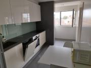 Apartamento T2 mais 2 ao lado do Glicinias