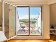 Apartamento T2 mobilado para arrendamento nas Avenidas Novas