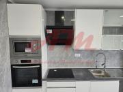 Apartamento T2 moderno em zona residencial de Oeiras