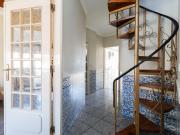 Amadora, Apartamento T2 com Sótão e Garagem