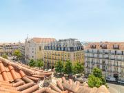 Apartamento T2 na Praa Lus de Cames, Chiado, Lisboa