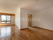 Apartamento T2 na Quinta Miramar com vista rio