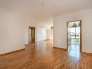 Apartamento T2 na Quinta Miramar com vista rio