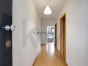 Apartamento T2 na Rua Barata Feyo