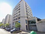 Apartamento T2 na Urbanização Altos dos Moinhos, Lisboa