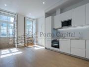 Apartamento T2 no Bonjardim Edifício Antigo Renovado,...