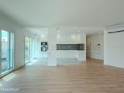 Apartamento T2 No Centro da Amadora