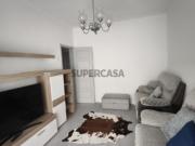 Apartamento T2, no Centro de Almada