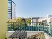 Apartamento T2, no centro de Carnaxide, em frente ao...