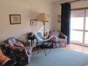 Apartamento T2, no centro de S.Martinho de Porto