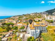 Apartamento T2 no Centro do Caniço com Vista Mar e Piscina