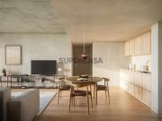 Apartamento T2 no condomínio Bonsant, em Lisboa