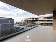 Apartamento T2 no prestigiado edifício Uno El Mar, em...