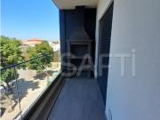 Apartamento T3 com garagem em Gambelas