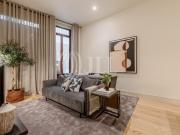 Apartamento T2 com logradouro, na baixa do Porto