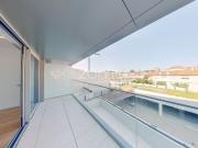 Apartamento T2 Novo com piscina '12 CASAS...