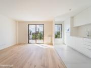 Apartamento T2 Novo, com varanda em condominio fechado