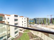 Apartamento T2 novo com varanda vista rio