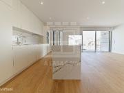Apartamento T2 novo e moderno junto ao El Corte Ingls de...