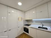 Apartamento T2 Novo em Condomnio Fechado