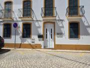 APARTAMENTO T2 PARA ARRENDAMENTO ANUAL