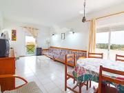 Apartamento T2 para Arrendamento Anual – Olhos de Água,...