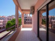 Apartamento T2 para arrendamento com estacionamento em...