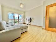 Apartamento T2 para arrendamento com lugar de...