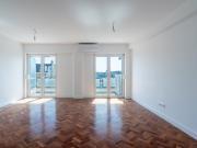 Apartamento T2 para arrendamento sem móveis em Belém