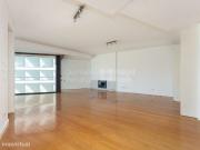 Apartamento T2 para arrendamento sem mveis nas Avenidas...
