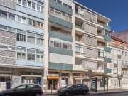 Apartamento T2 para arrendar em Campolide