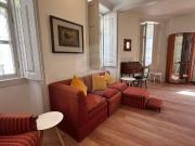 Apartamento T2 para arrendar em Centro de Carcavelos Apartamento T2 para arrendar em Centro de Carcavelos