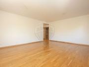 Apartamento T2 para arrendar em Laranjeiras