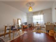 Apartamento T2 para arrendar em Oeiras