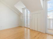 Apartamento T2 para arrendar em São Domingos de Benfica