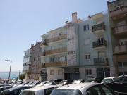 Apartamento T2 para arrendar em Santa Engrácia