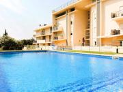 Apartamento T2 remodelado com garagem e piscina...